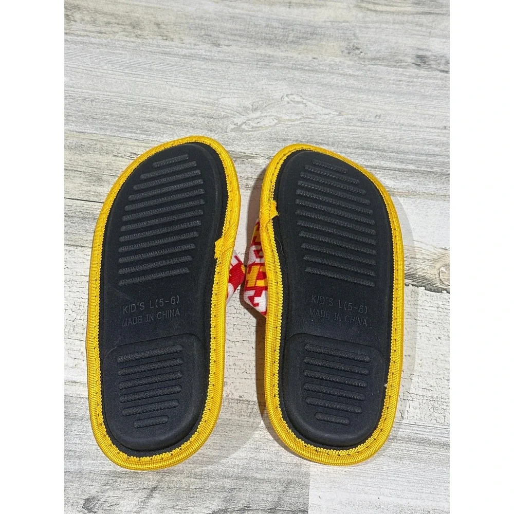 NFL Kansas City Chiefs Slippers Kids Size 5/6 Red Yellow Logo Print EUC